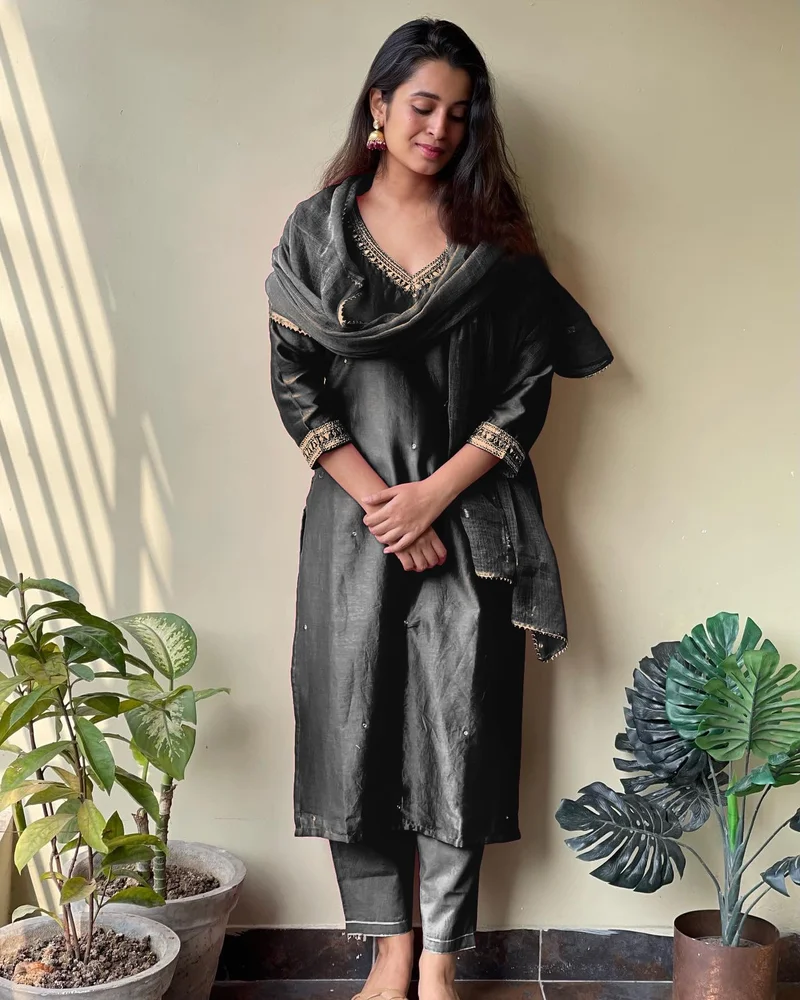 جو سريكي مكس الرايون النسائي، كرتا مطرزة مستقيمة مع بنطال ودوباتا (باغيشا أسود-GS_XXL_Black_XX-كبير)